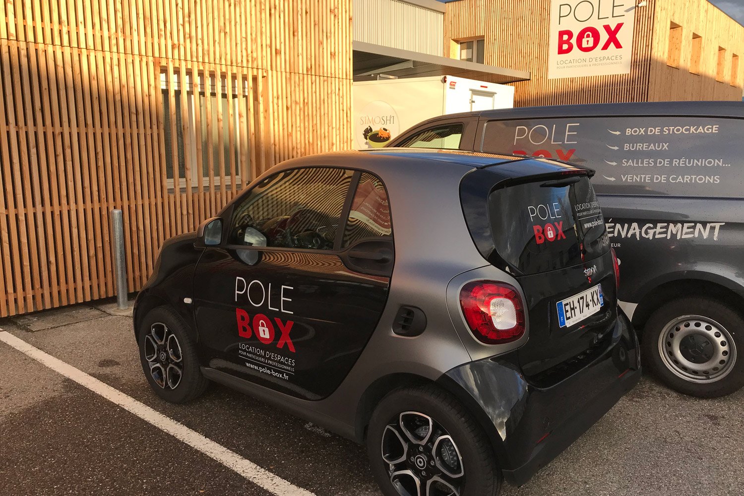 smart-pole-box Marquage d'une smart et vito pour pole box