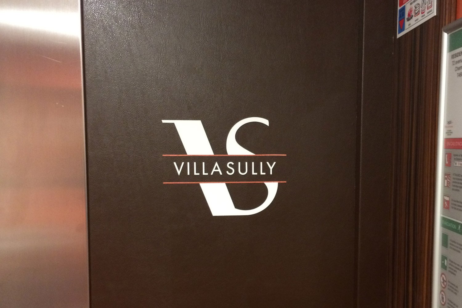 villa-sully-2 Adhésif Villa Sully ascenseur extérieur