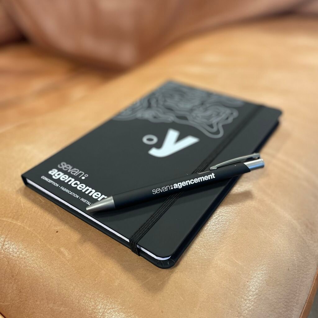 Carnet et Stylo Sevan Agencement Carnet et Stylo Sevan Agencement